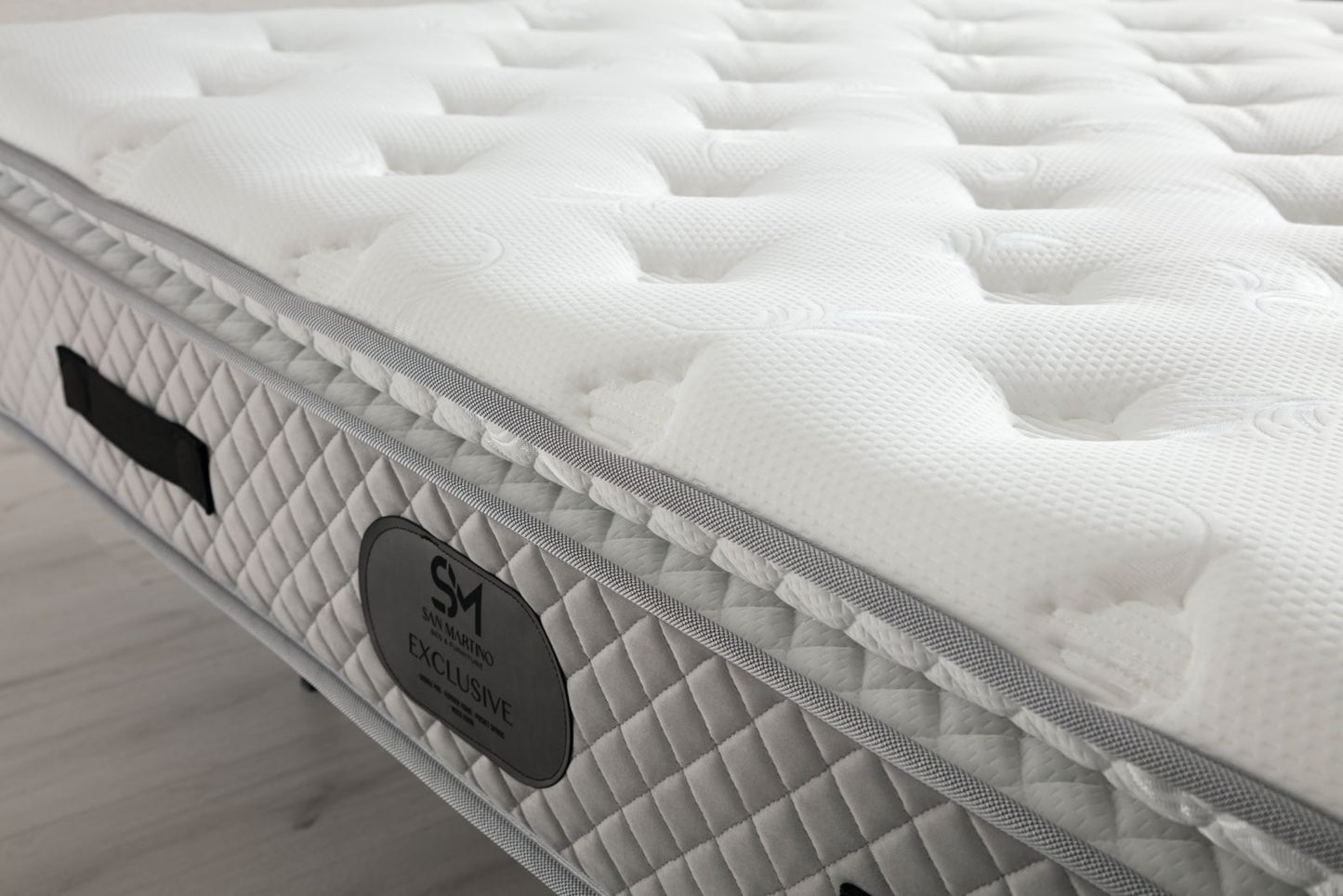 Matelas Épaisseur 32 cm Avec Surmatelas - Exclusif Ressort